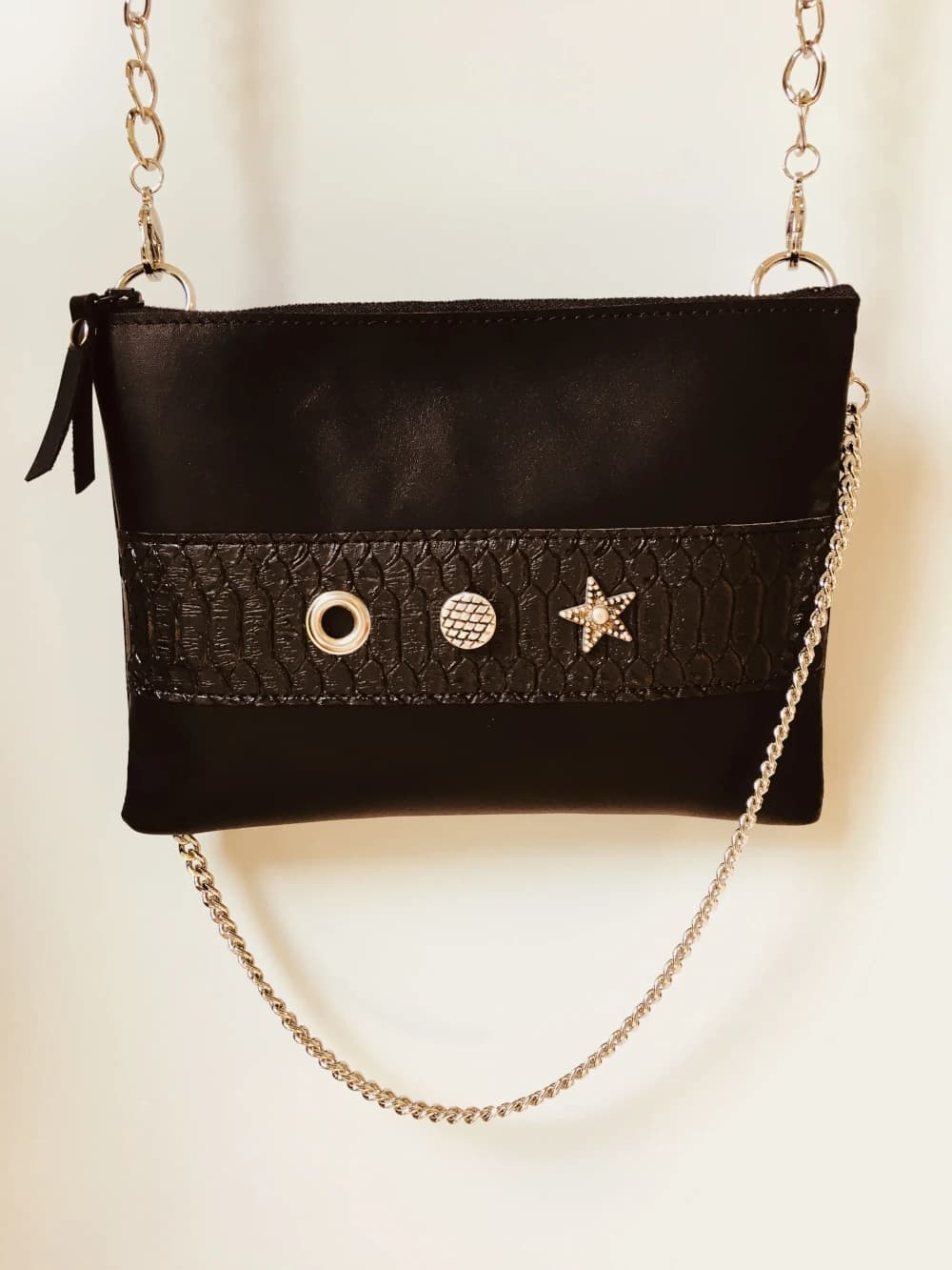 Pochette « Axelle », création Recto Maroquinerie